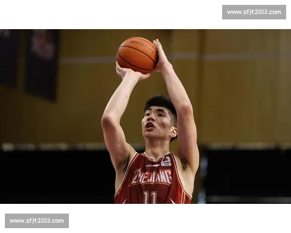 余嘉豪西乙首上双！12+4 率队大胜破低迷